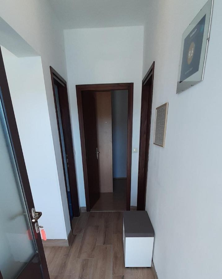 Apartment Classic Žrnovo エクステリア 写真